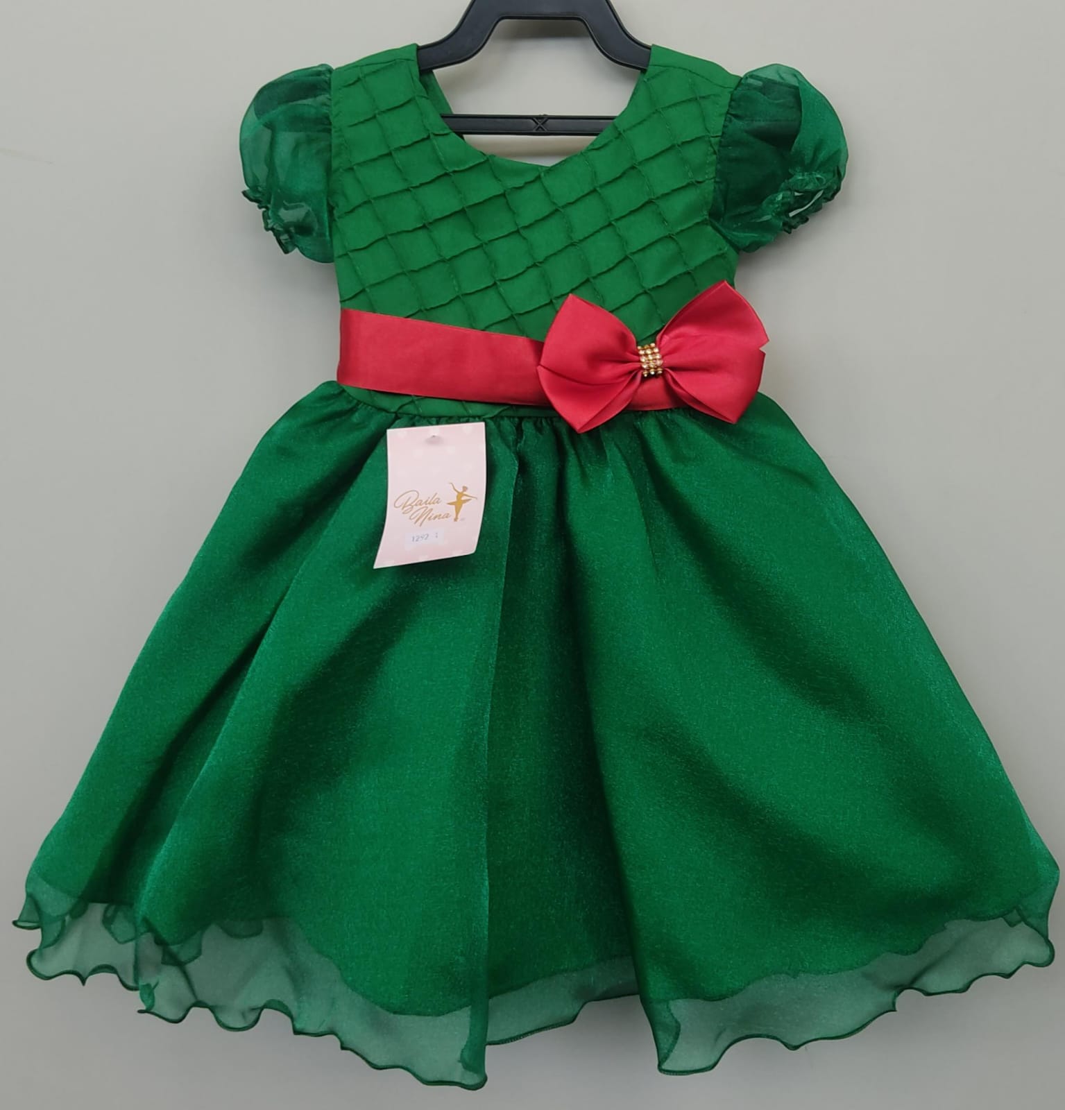 Vestido Infantil Verde C/ Busto Plissado e Broche Natal Festa (1292VD)