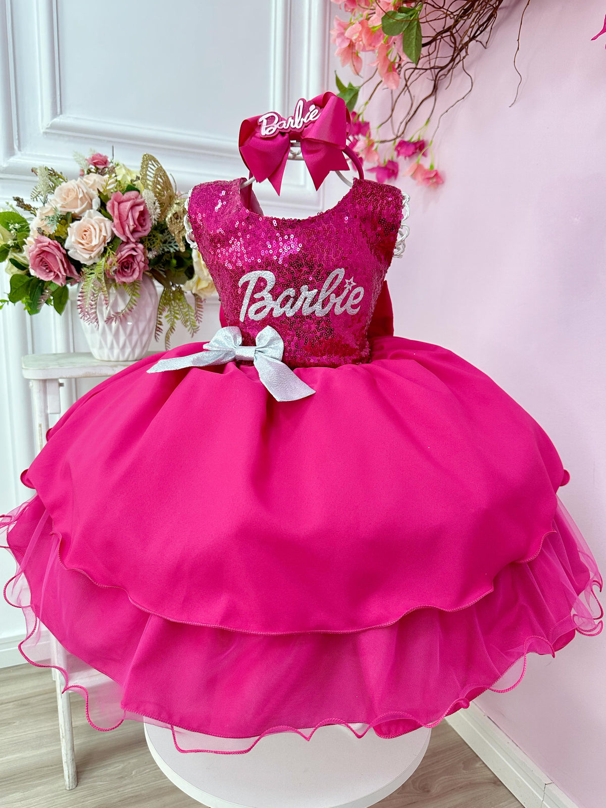 Vestido Infantil Barbie Pink Busto Paetê e Broche de Lacinho (3355PD)