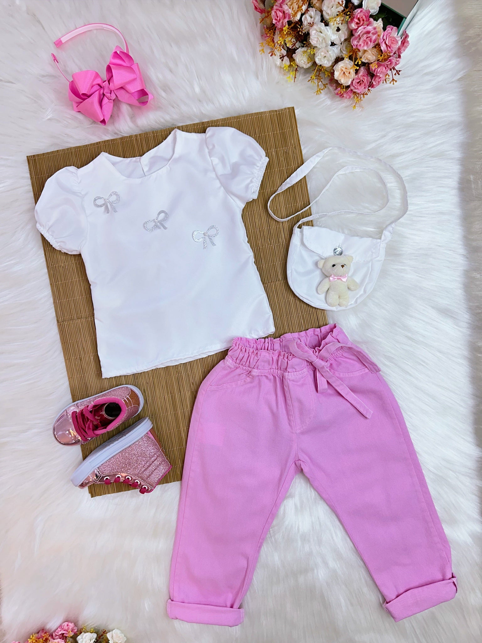 Conjunto infantil Com Blusa Branca e Calça Rosa Bolsinha (0140BR)