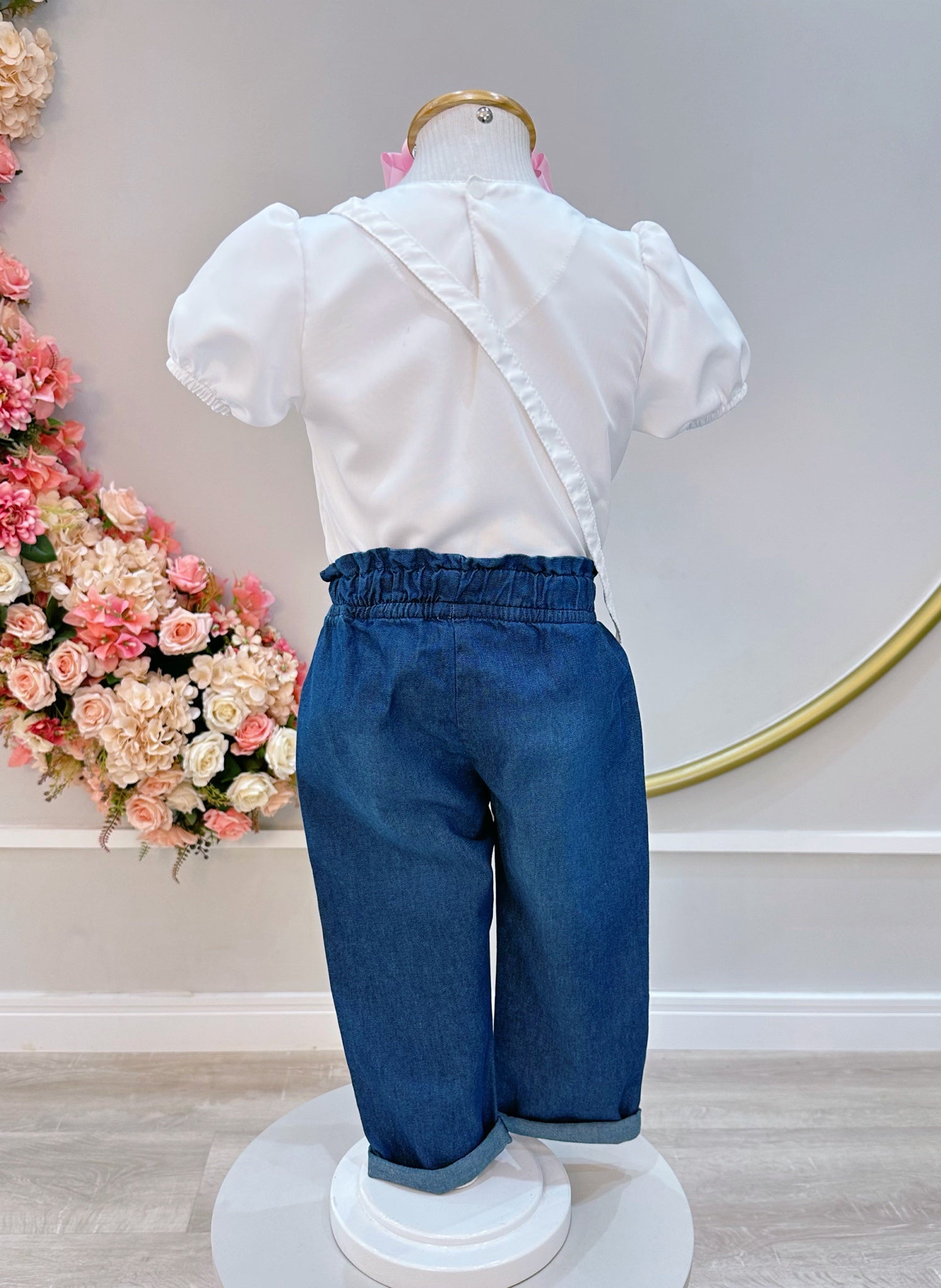 Conjunto infantil C/ Blusa Branca e Calça Jeans Azul Bolsinha (0144BJ)